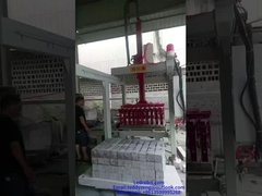 Robot de paletización industrial controlado por PLC para la automatización de plantas