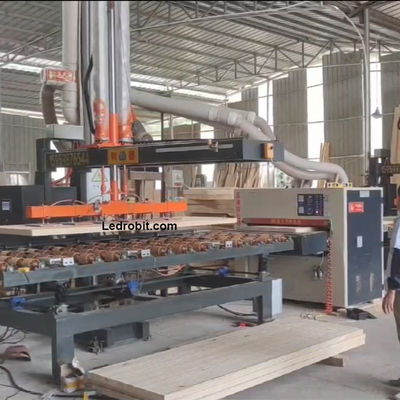 Máquina de descarga automática de carga y descarga por CNC con botón de parada de emergencia